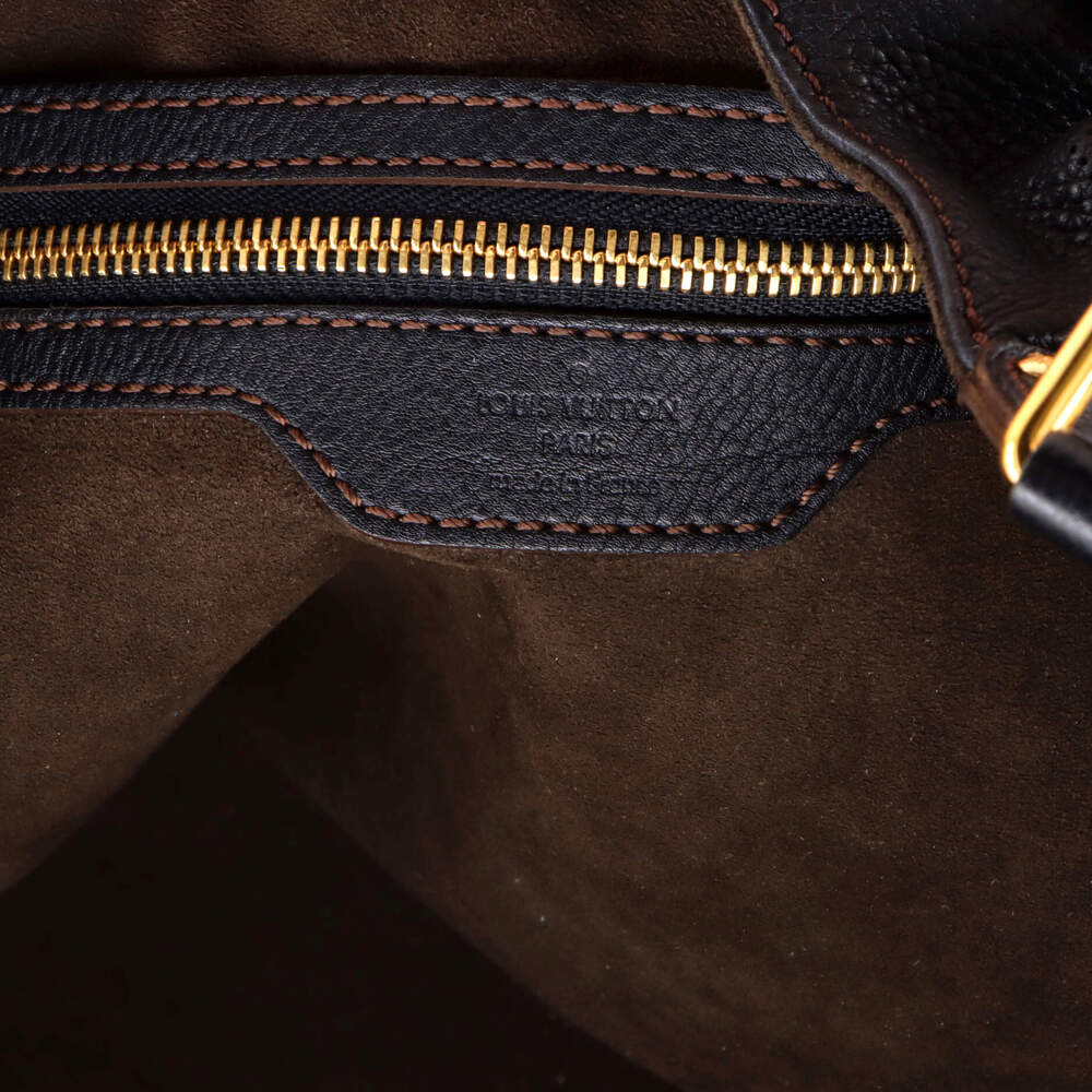 Louis Vuitton L Hobo Mahina Leather #250845L14B - Picture 8 of 9